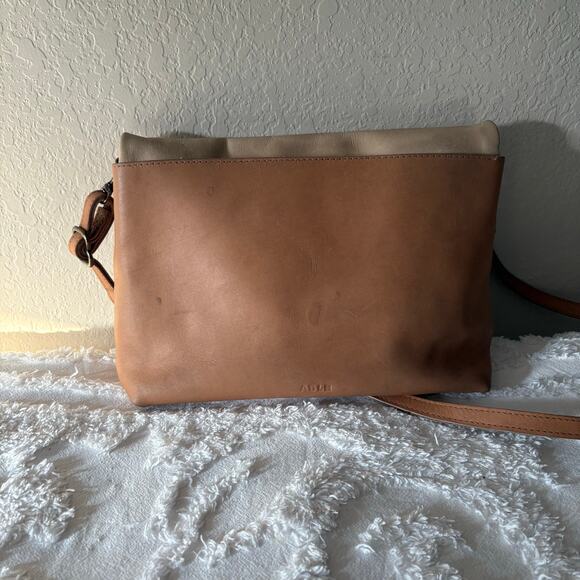 ABLE Local + Global Flap Crossbody Shoulder Bag Camel/Cream OS Granola Normcore - Picture 2 of 9